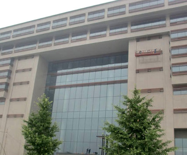 中國網通大樓（北京）_電動外遮陽百葉窗